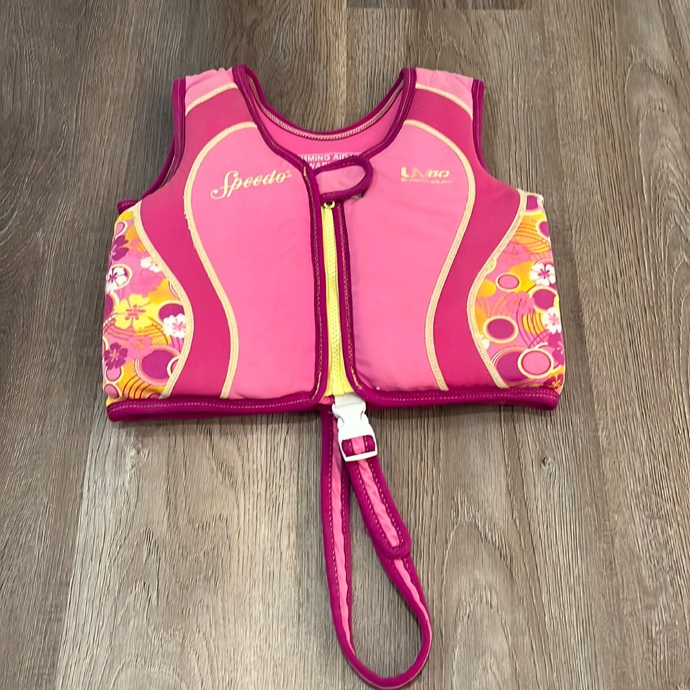 Speedo swim vest